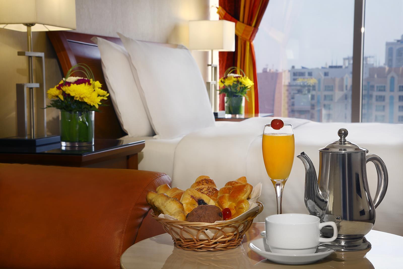 Al Safir Hotel Манама Екстериор снимка