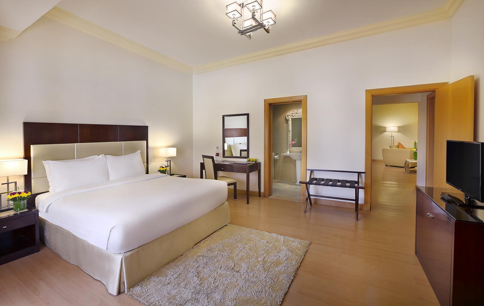 Al Safir Hotel Манама Екстериор снимка