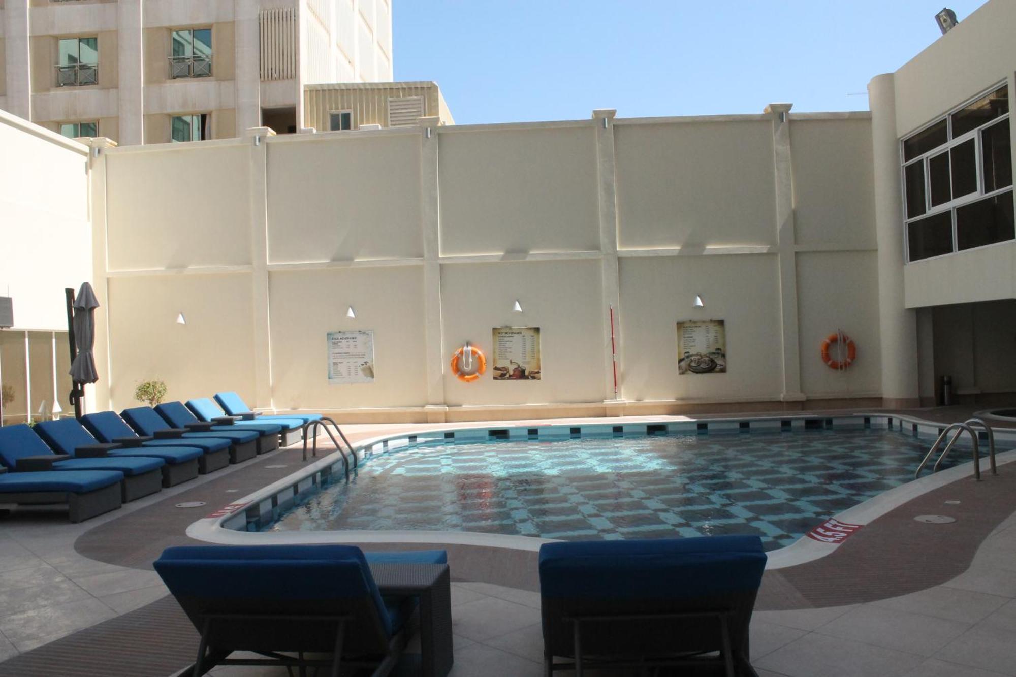 Al Safir Hotel Манама Екстериор снимка