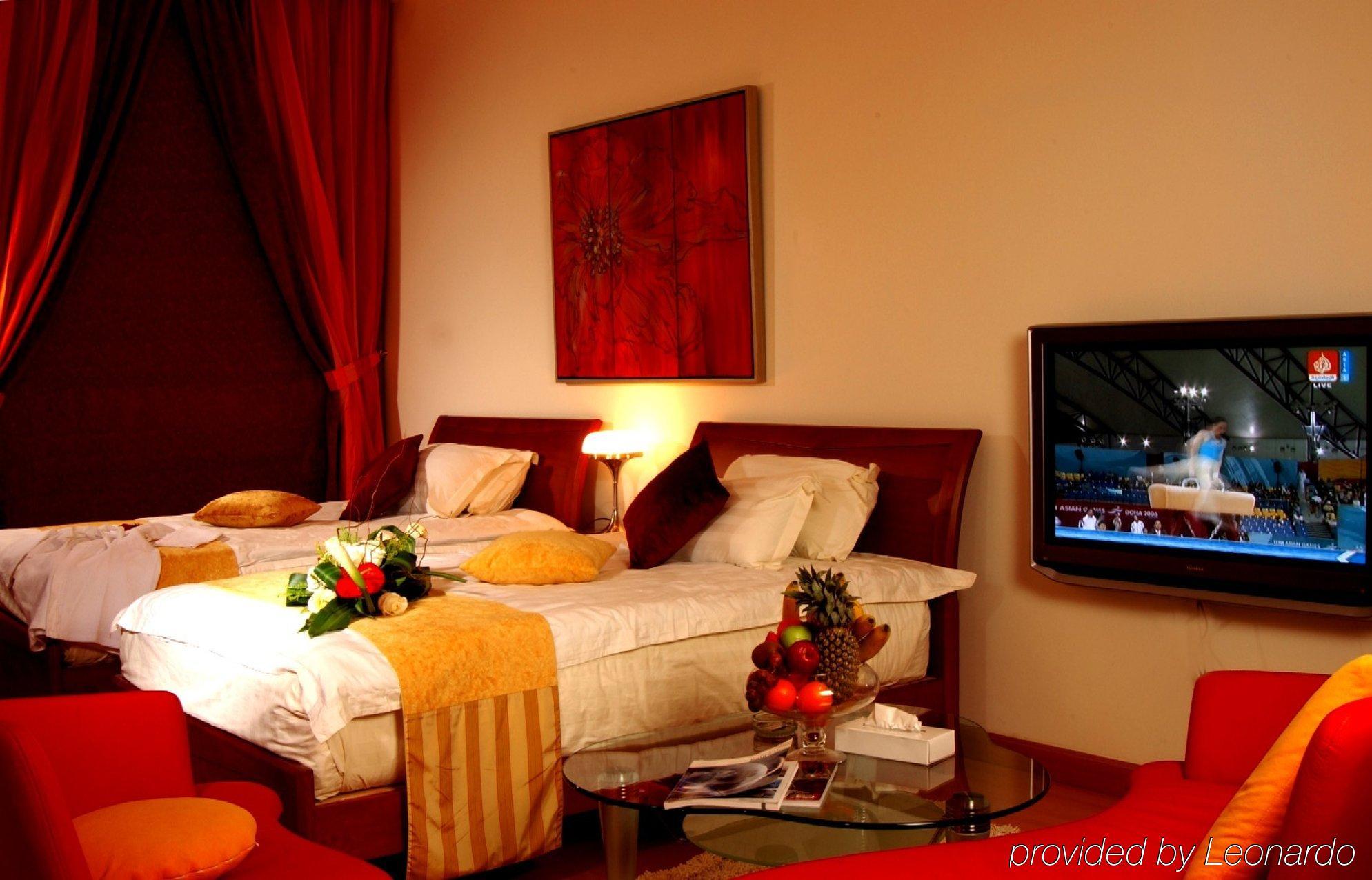 Al Safir Hotel Манама Стая снимка