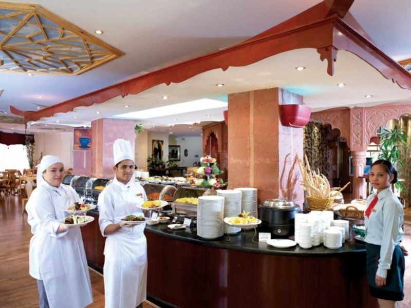 Al Safir Hotel Манама Екстериор снимка