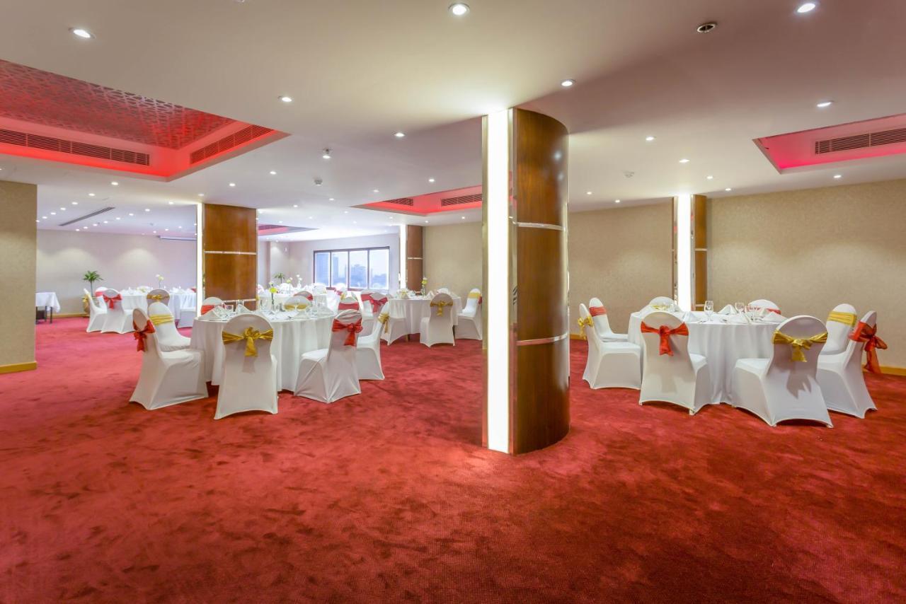 Al Safir Hotel Манама Екстериор снимка