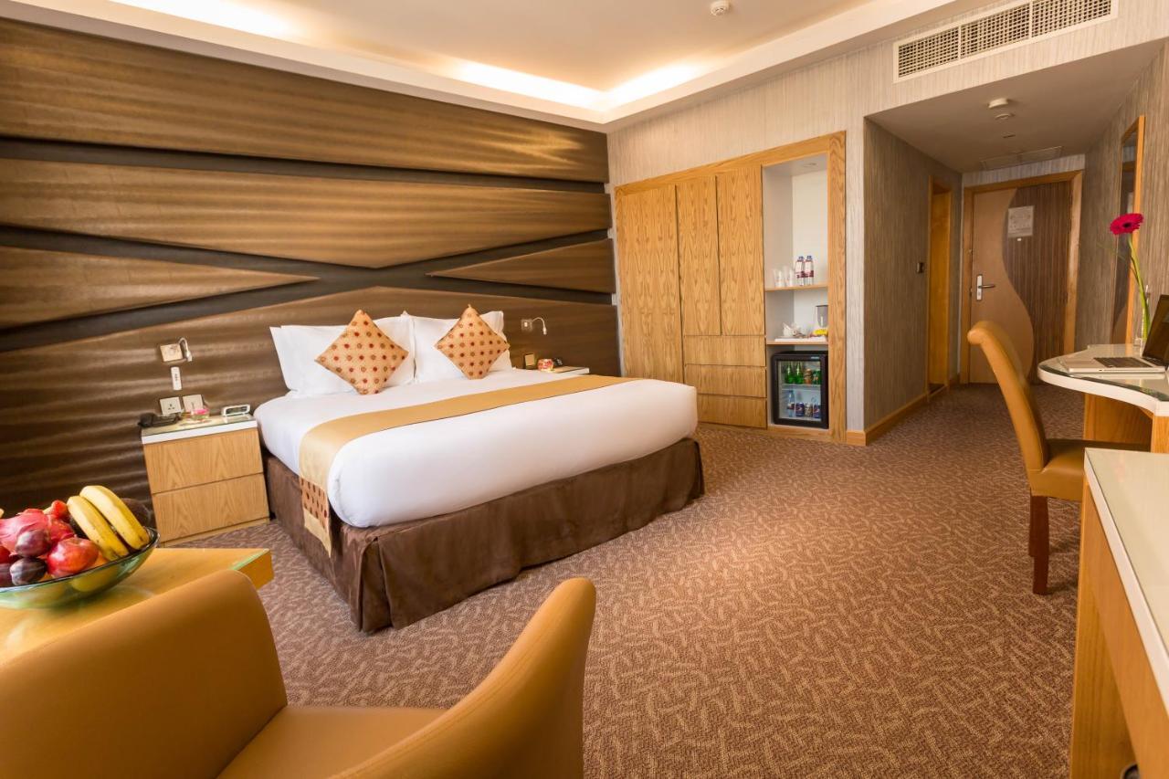 Al Safir Hotel Манама Екстериор снимка